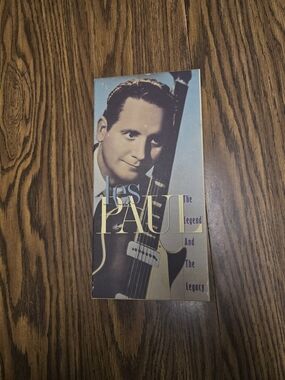Les Paul: The Legend and The Legacy - Brown Cover Collector's Media